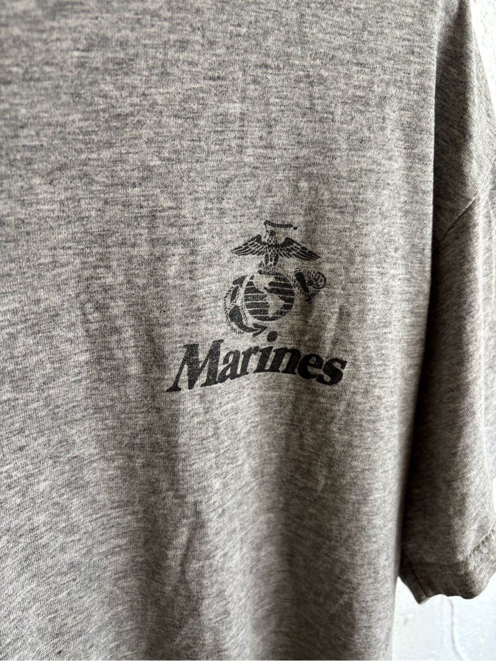 Vintage MARINES Fruit of the Loom T-Shirt Gray “Choose A Place Among The Few” - Picture 2 of 10